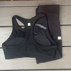 Vuori Daily Legging and Elevation Racer Bra Set